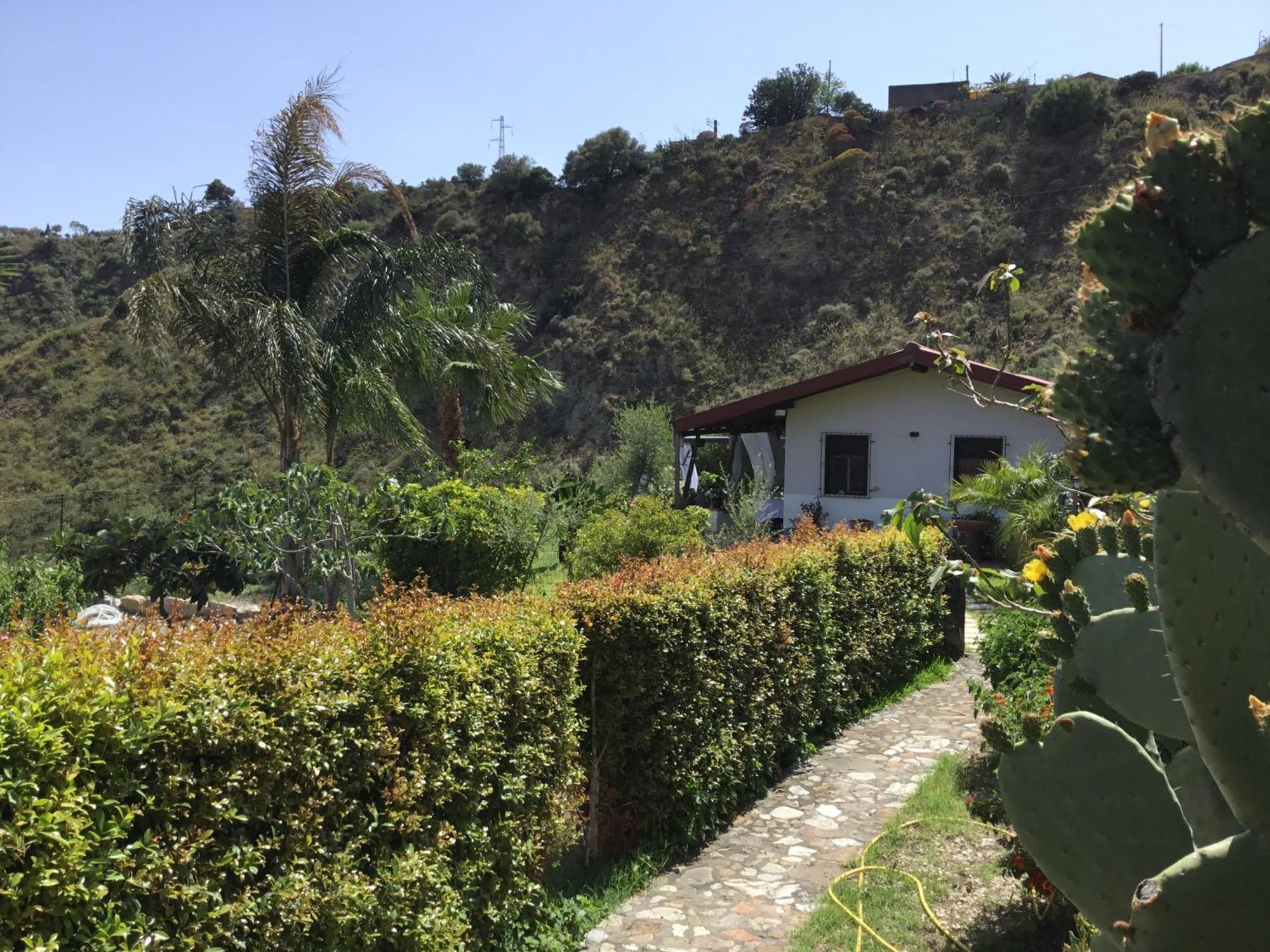 Holidaysora Taormina - Il Giardino Di Graziella Exterior foto